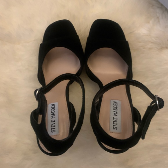Steve Madden Suede Sandal - Picture 9 of 14